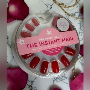 Olive & June Instant Mani Red Press-On Nails